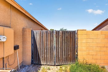 528 111th Pl, Mesa, AZ 85208