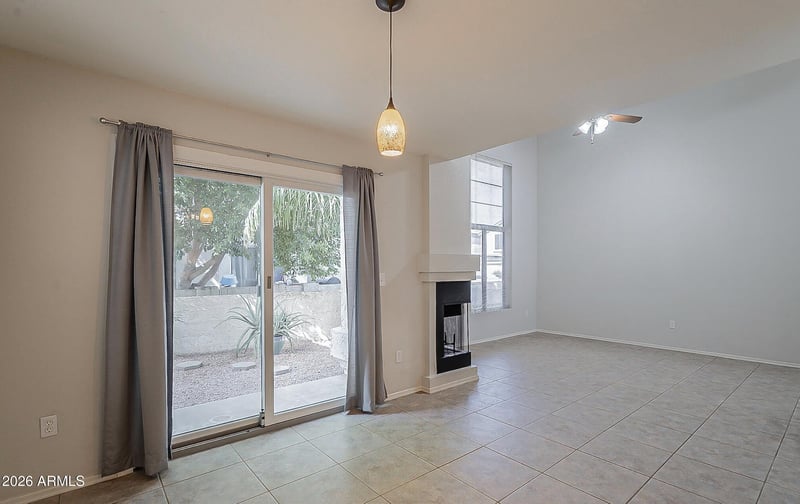 528 Sunrise Dr, Gilbert, AZ 85233