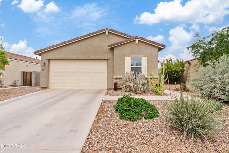 528 Magena Dr, San Tan Valley, AZ 85140