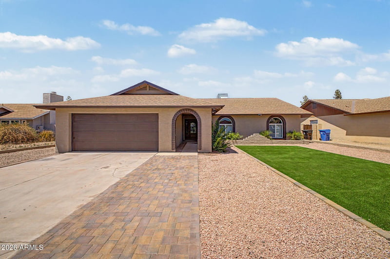 528 W Mohawk Ln, Phoenix, AZ 85027