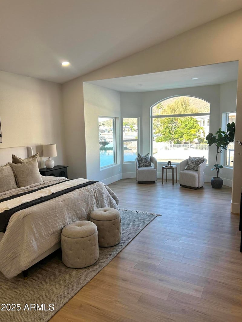 5286 Lone Cactus Dr, Glendale, AZ 85308