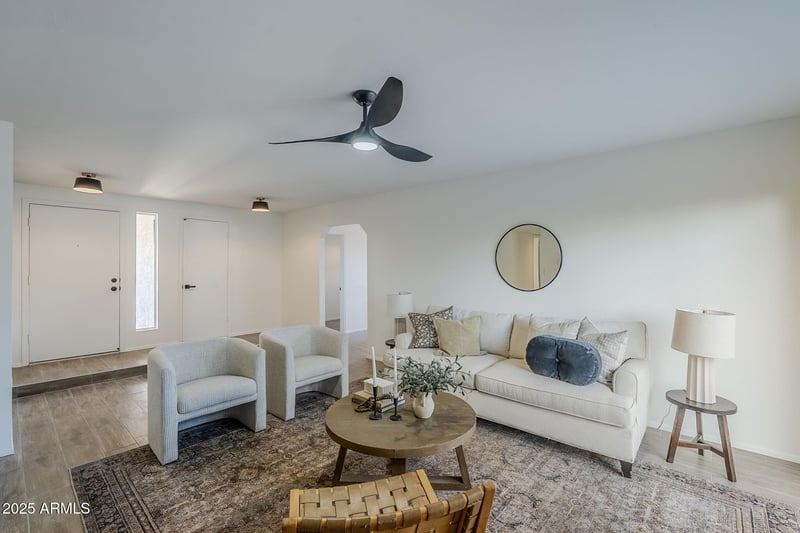 529 Myrna Ln, Chandler, AZ 85225