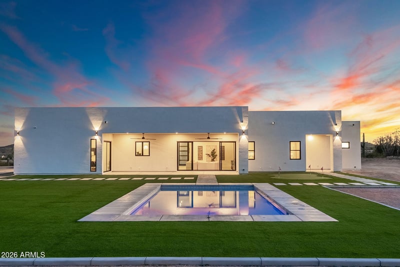 5290 Adobe Dam Dr, San Tan Valley, AZ 85144