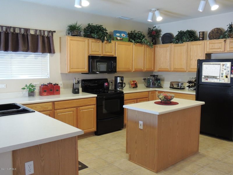 5290 W Muriel Dr, Glendale, AZ 85308
