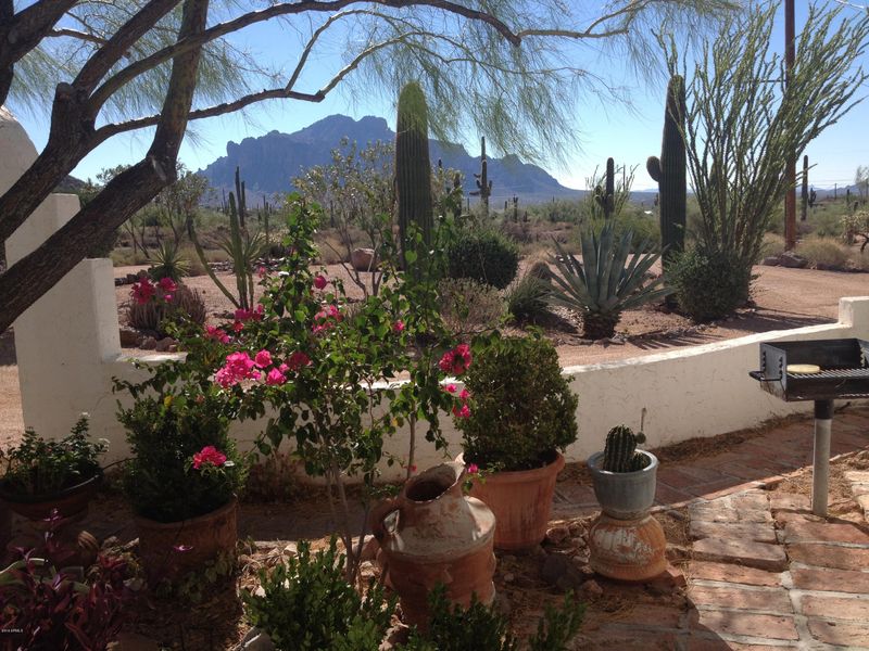 5296 N Tomahawk Rd, Apache Junction, AZ 85119