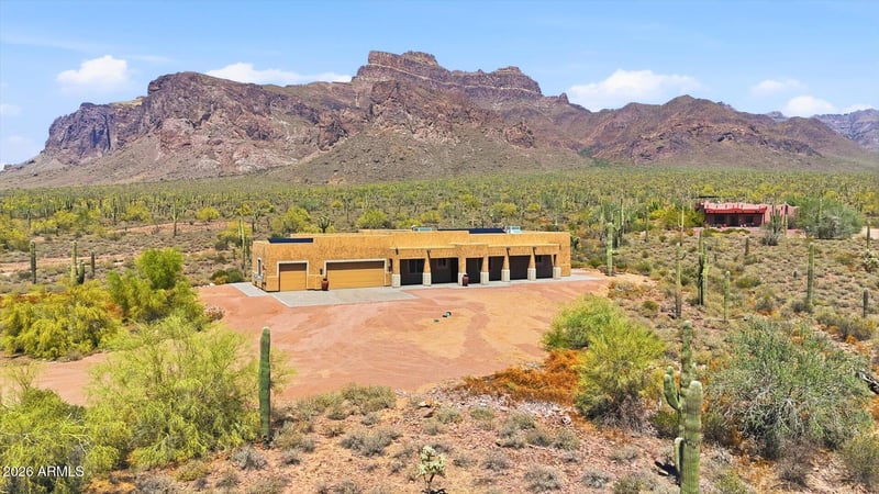 53 La Barge Rd, Apache Junction, AZ 85119