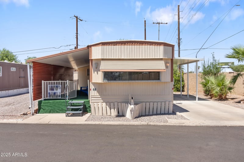530 Alma School Rd #44, Mesa, AZ 85210
