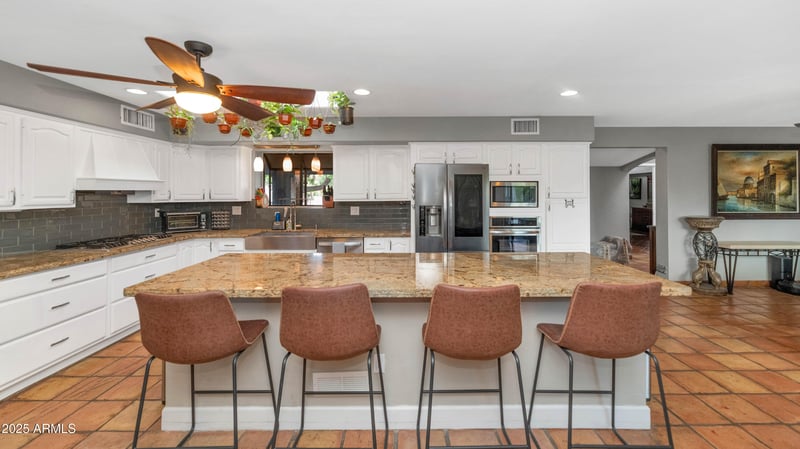 5301 E Mitchell Dr, Phoenix, AZ 85018