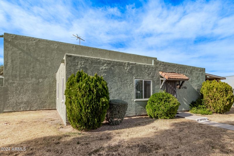 5301 W Hearn Rd, Glendale, AZ 85306
