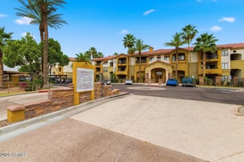 5302 E Van Buren St #2058, Phoenix, AZ 85008