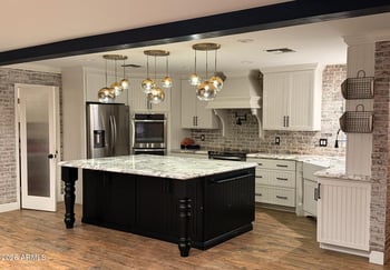 5302 Greenway Rd, Glendale, AZ 85306