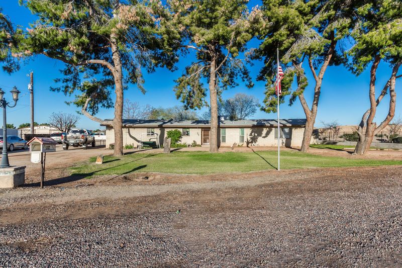 5302 N 83rd Ave, Glendale, AZ 85303