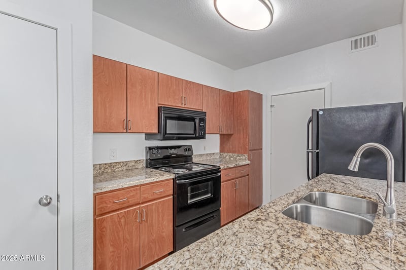 5302 Van Buren St #2015, Phoenix, AZ 85008