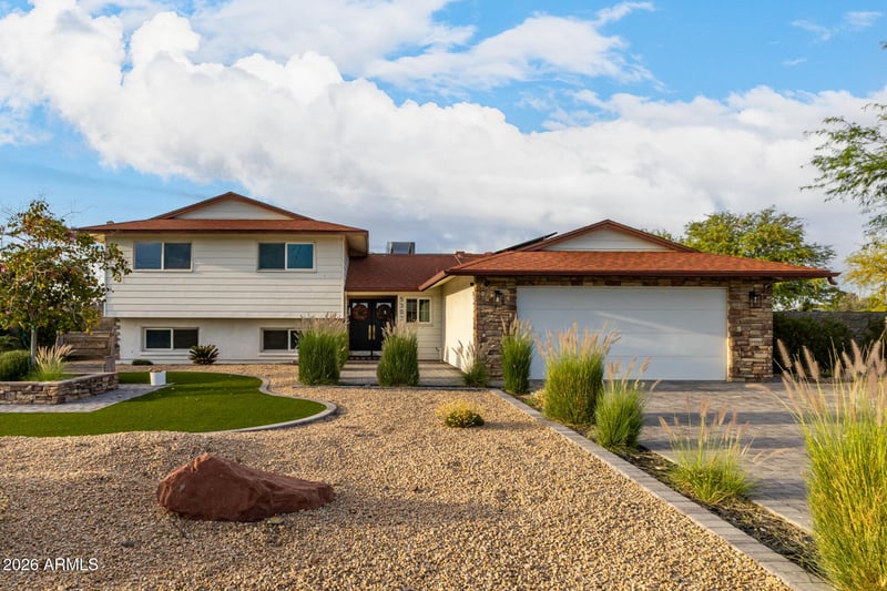 5302 W Greenway Rd, Glendale, AZ 85306