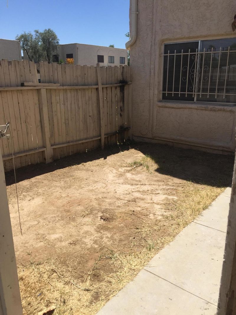 5302 W Hearn Rd, Glendale, AZ 85306