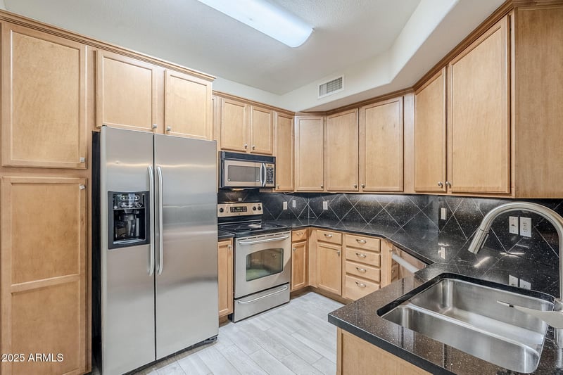 5303 7th St #105, Phoenix, AZ 85014