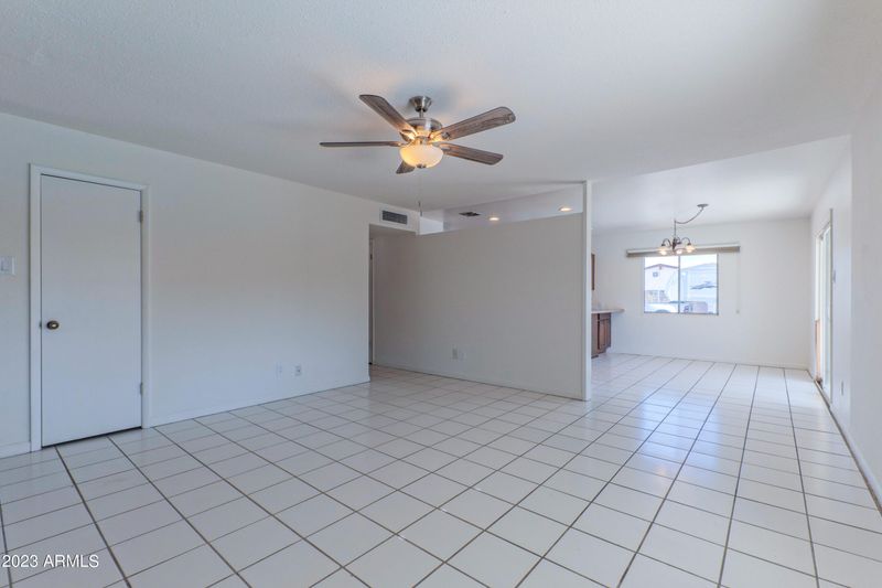 5305 W Banff Ln, Glendale, AZ 85306