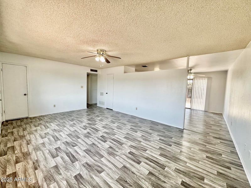 5306 Mauna Loa Ln, Glendale, AZ 85306
