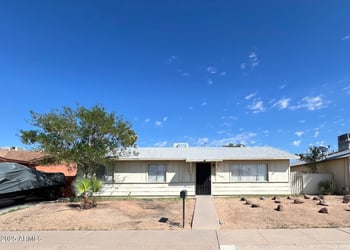 5306 Mauna Loa Ln, Glendale, AZ 85306