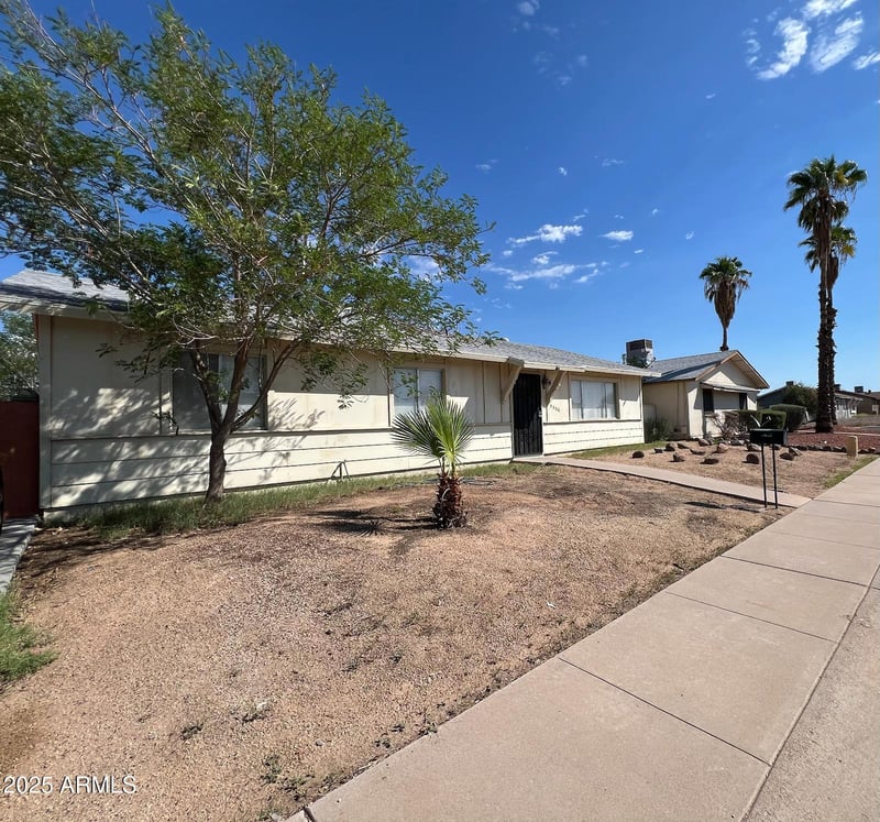5306 Mauna Loa Ln, Glendale, AZ 85306