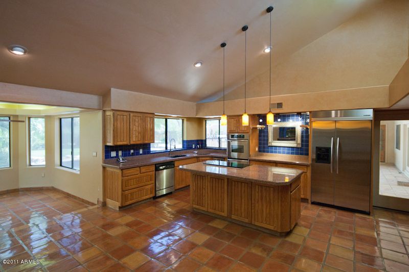 5309 W Soft Wind Dr, Glendale, AZ 85310