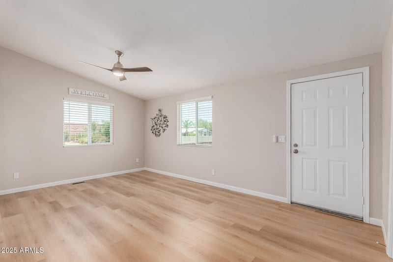531 89th Pl, Mesa, AZ 85208