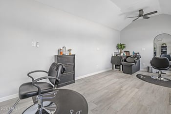 531 Overland Rd, Mesa, AZ 85207