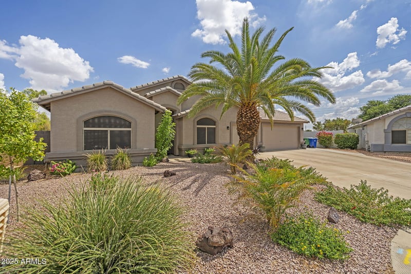 531 Overland Rd, Mesa, AZ 85207