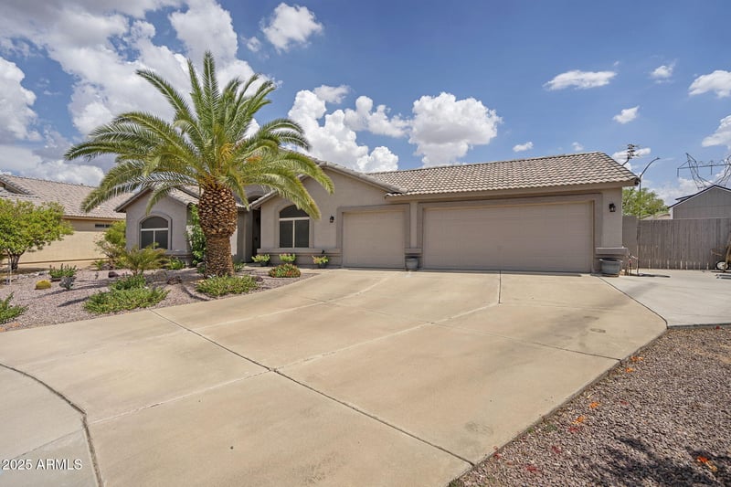 531 Overland Rd, Mesa, AZ 85207