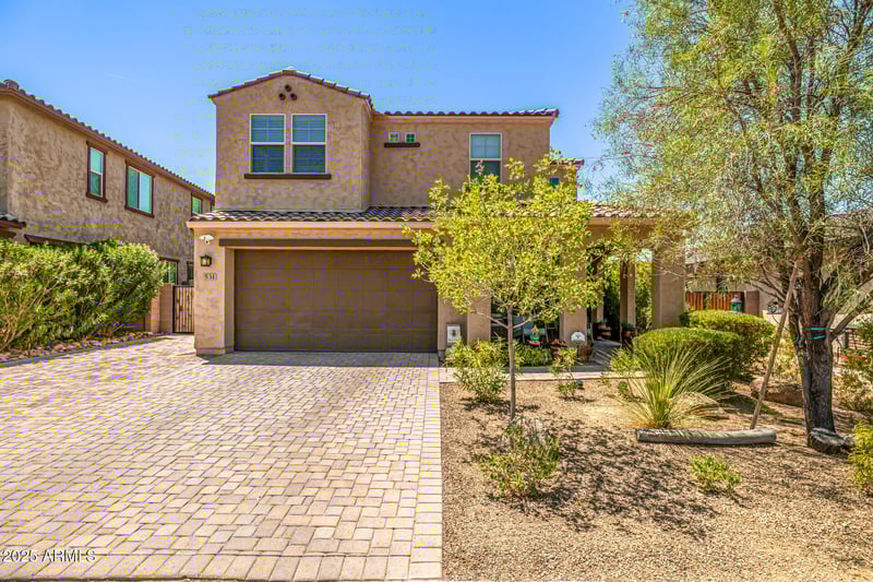 531 Pasaro Dr, Phoenix, AZ 85085