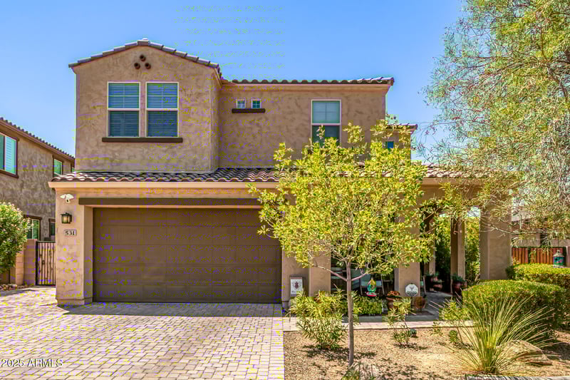 531 Pasaro Dr, Phoenix, AZ 85085