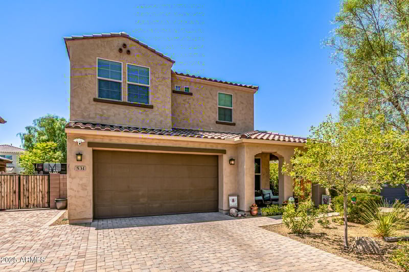 531 Pasaro Dr, Phoenix, AZ 85085