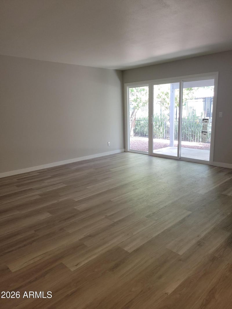 531 W Oxford Dr, Tempe, AZ 85283