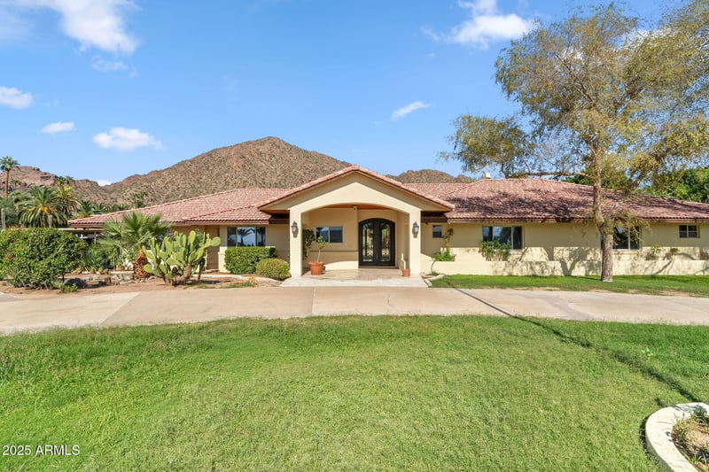 5310 Camelback Rd, Phoenix, AZ 85018