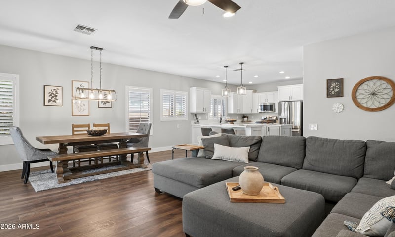 5310 W Saddlehorn Rd, Phoenix, AZ 85083