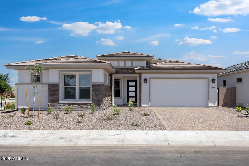 5311 88th Ave, Glendale, AZ 85305
