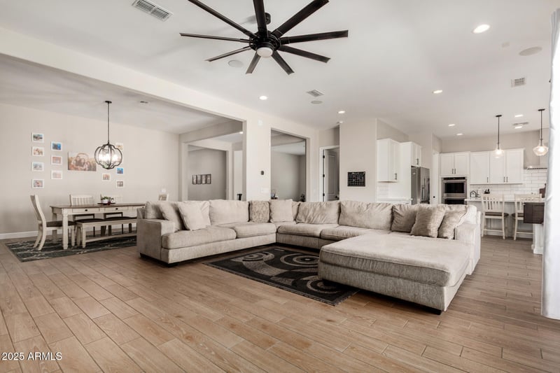 5314 182nd Ln, Litchfield Park, AZ 85340