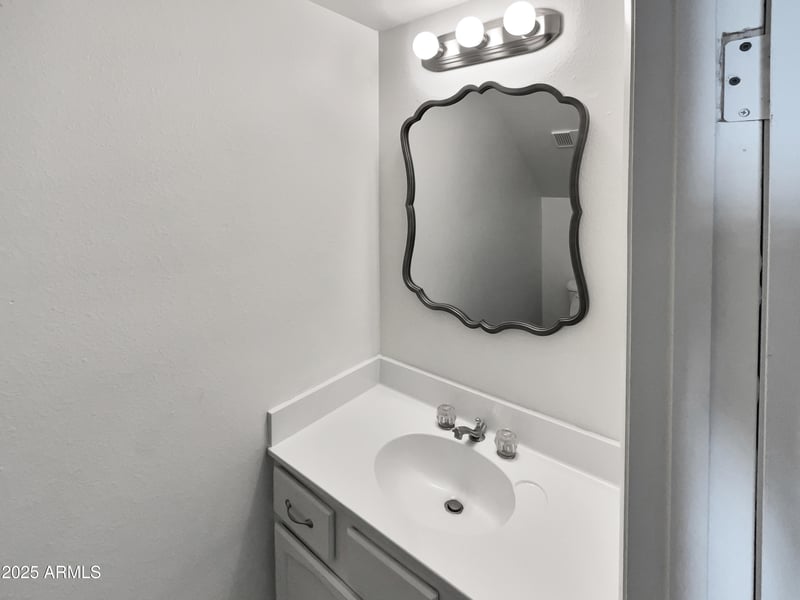 5315 18th St #3, Phoenix, AZ 85016