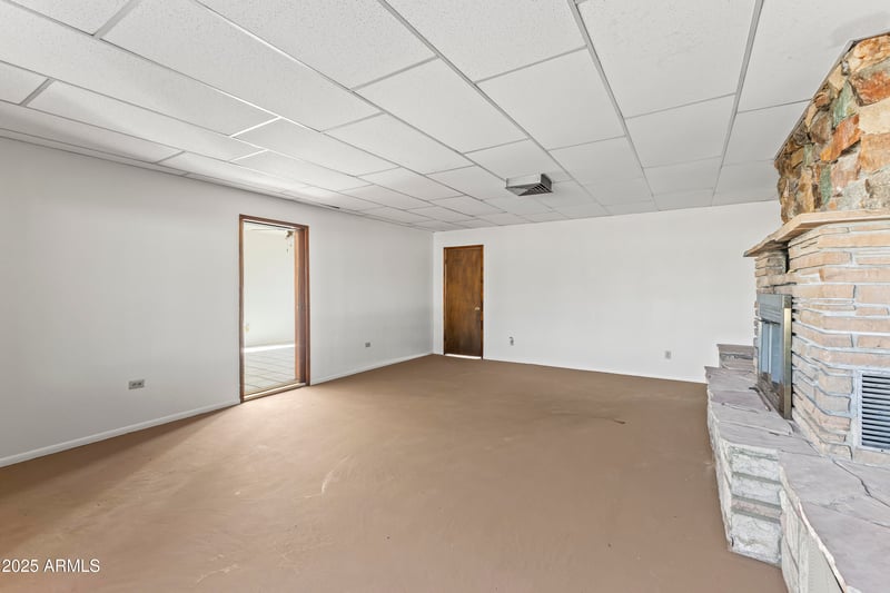 5317 61st Dr, Glendale, AZ 85301