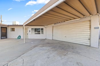 5317 61st Dr, Glendale, AZ 85301