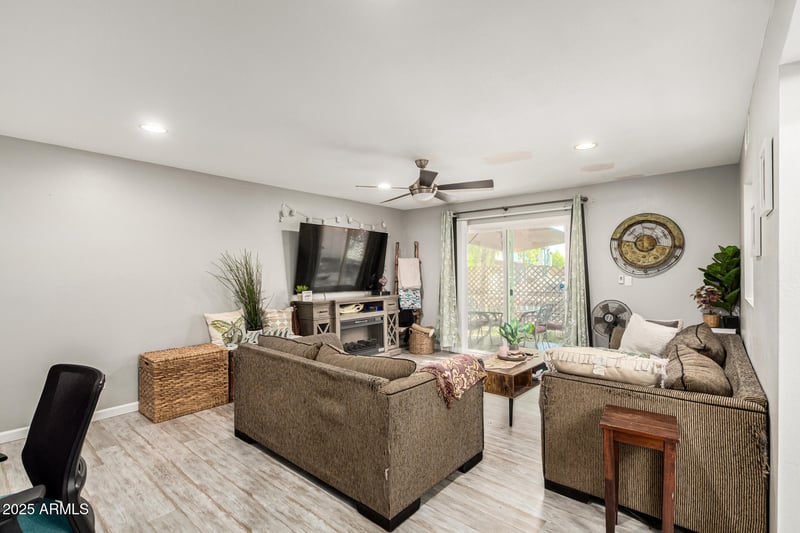 5317 Mitchell Dr, Tempe, AZ 85283