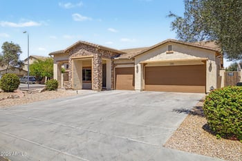 5318 Beautiful Ln, Laveen, AZ 85339