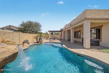5318 Beautiful Ln, Laveen, AZ 85339