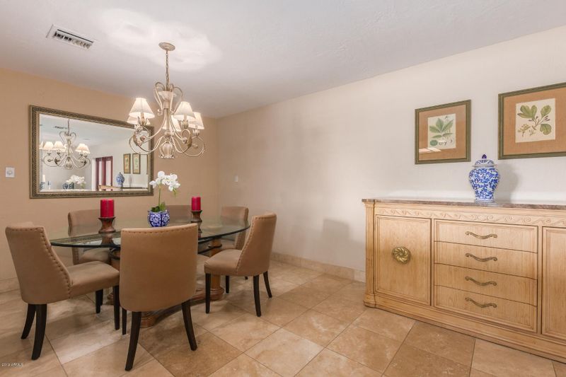 5318 N 33rd St, Phoenix, AZ 85018