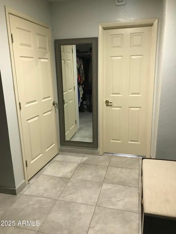 5318 Shaw Butte Dr, Glendale, AZ 85304