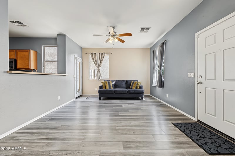 5318 W Albeniz Pl, Phoenix, AZ 85043