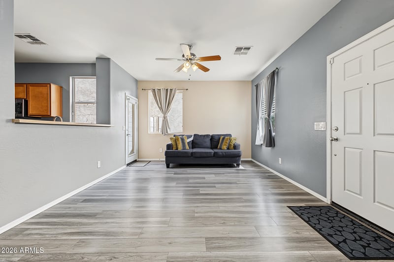 5318 W Albeniz Pl, Phoenix, AZ 85043