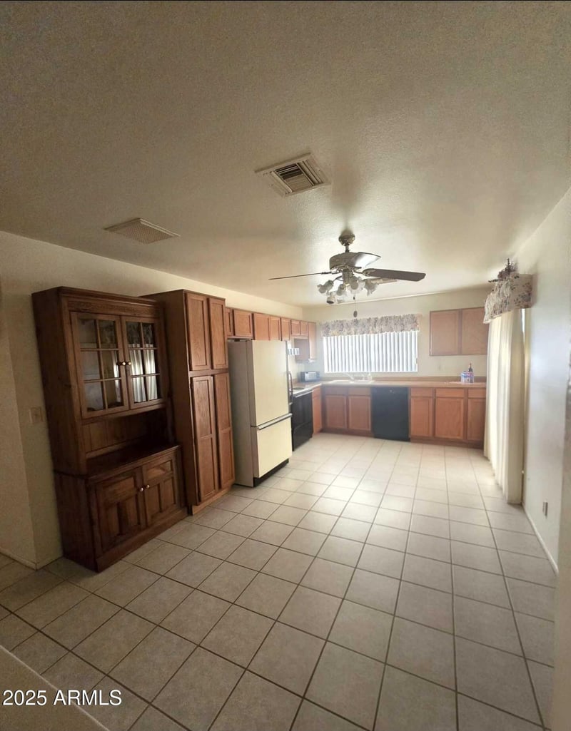 5319 Columbine Dr, Glendale, AZ 85304