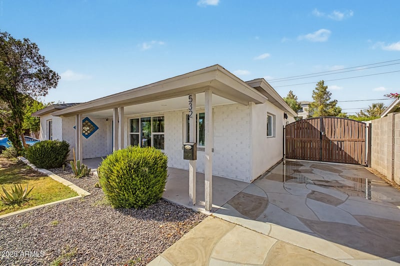 532 E Cheery Lynn Rd, Phoenix, AZ 85012
