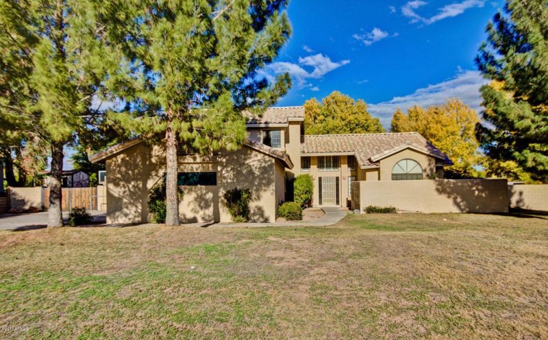 532 E Mesquite St, Gilbert, AZ 85296